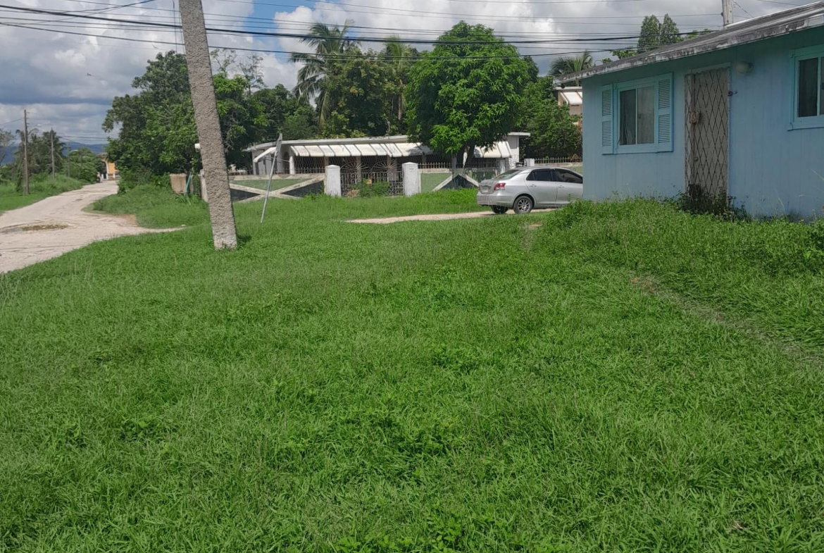 Eighth image of 12 Vineyard Crescent in Bushy Park, St. Catherine, Jamaica - property is For Sale