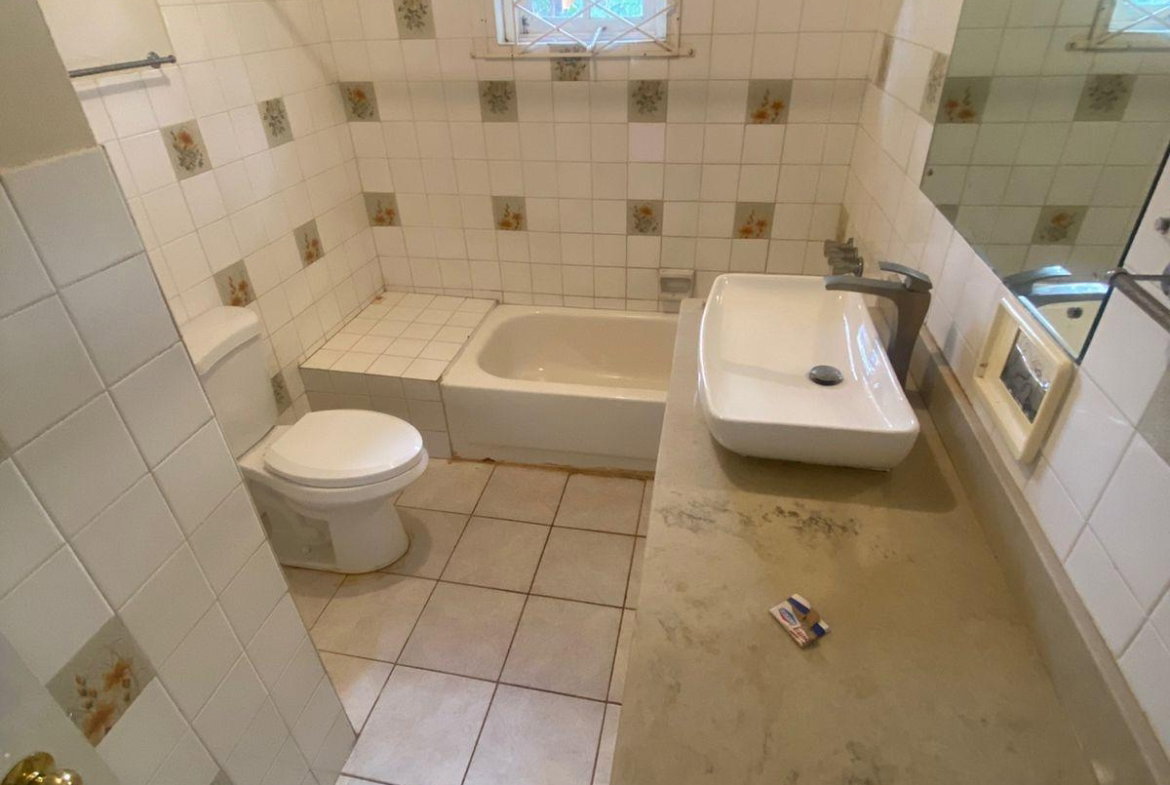 Seventh image of 7 Wint Way in Mandeville, Manchester, Jamaica - property is For Rent