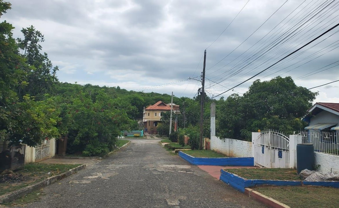 Seventh image of Lot 154 Reading Ave, Mount View in Spanish Town, St. Catherine, Jamaica - property is For Sale