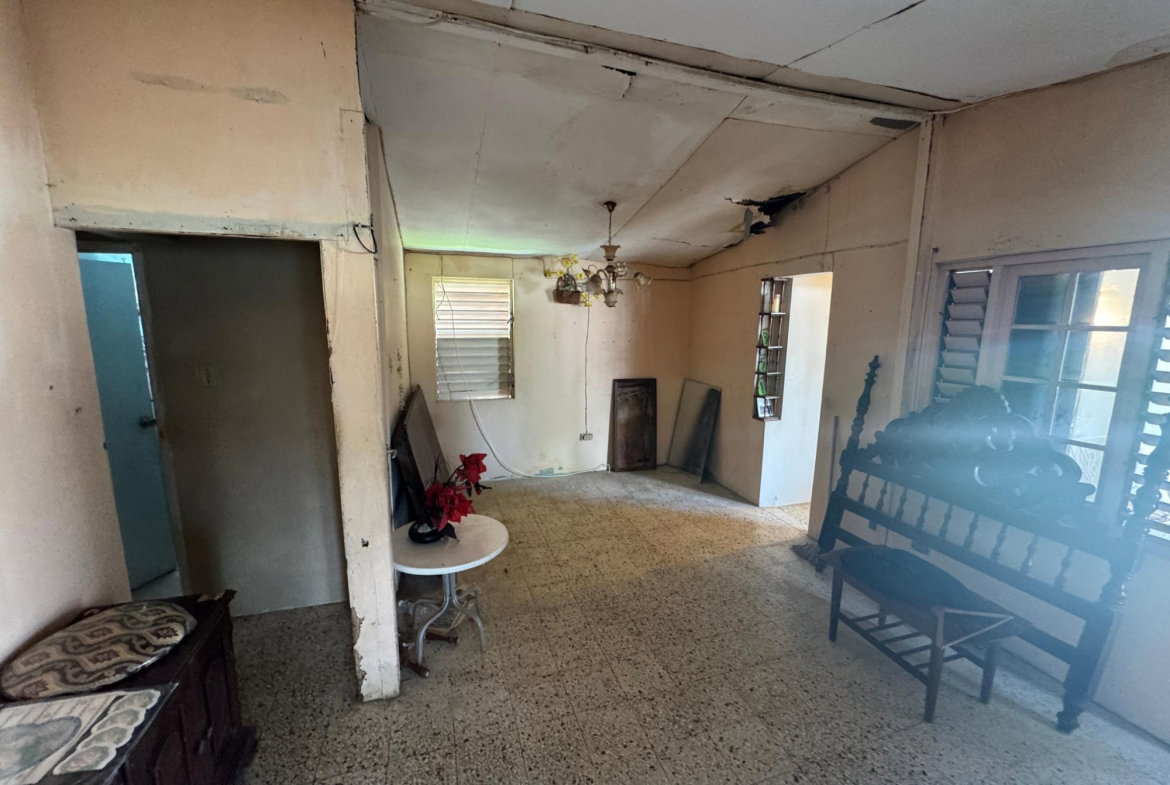 Eleventh image of 351 Robins Close in Montego Bay, St. James, Jamaica - property is For Sale