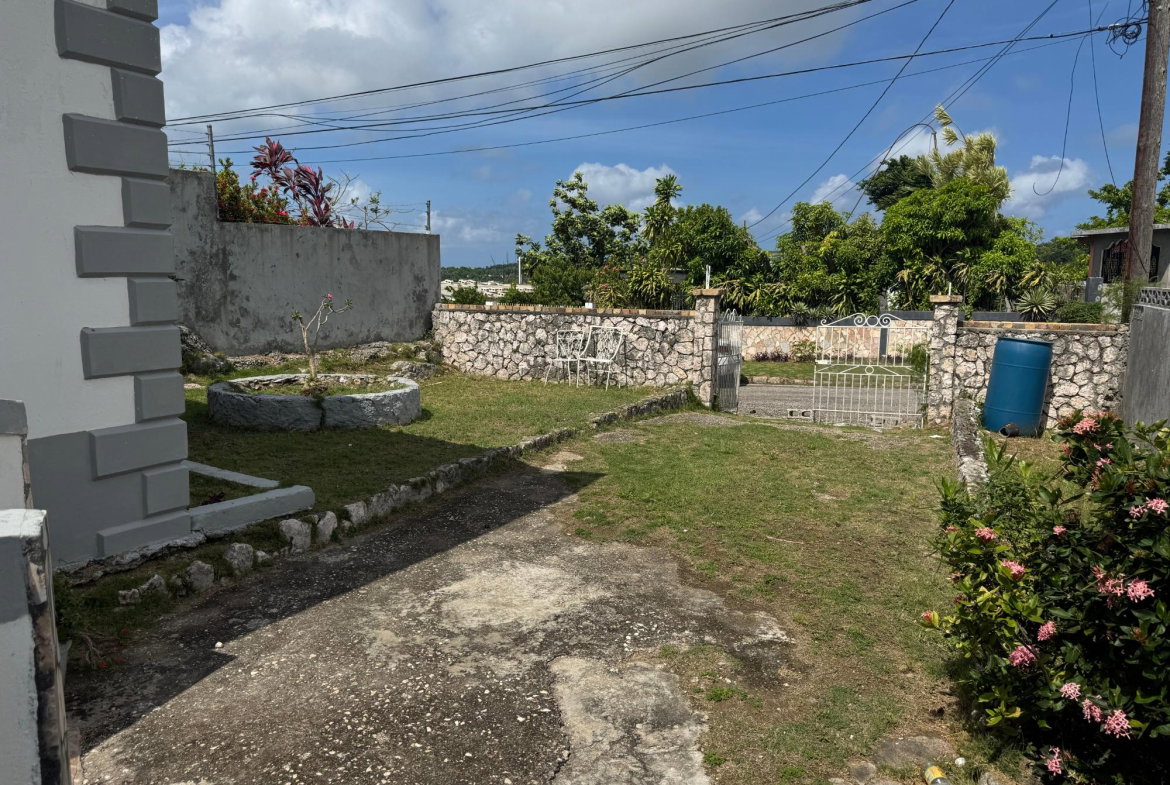 Twentieth image of 351 Robins Close in Montego Bay, St. James, Jamaica - property is For Sale