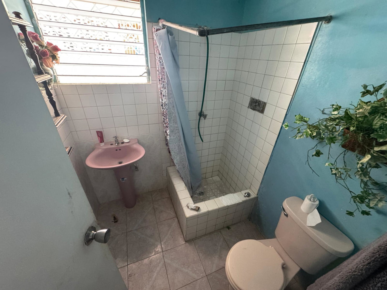 Charming-Bungalow-for-Sale-in-Farm-Heights-St.-James Eighth image of 351 Robins Close in Montego Bay, St. James, Jamaica - property is For Sale