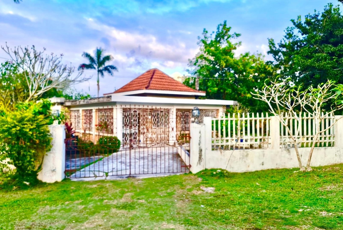 First image of 16 Anchovy in Anchovy, St. James, Jamaica - property is For Sale