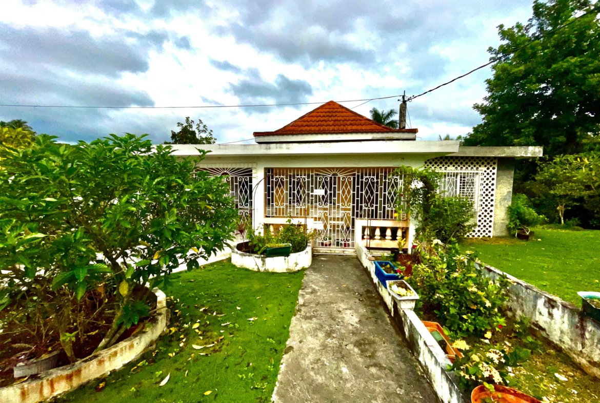 Third image of 16 Anchovy in Anchovy, St. James, Jamaica - property is For Sale