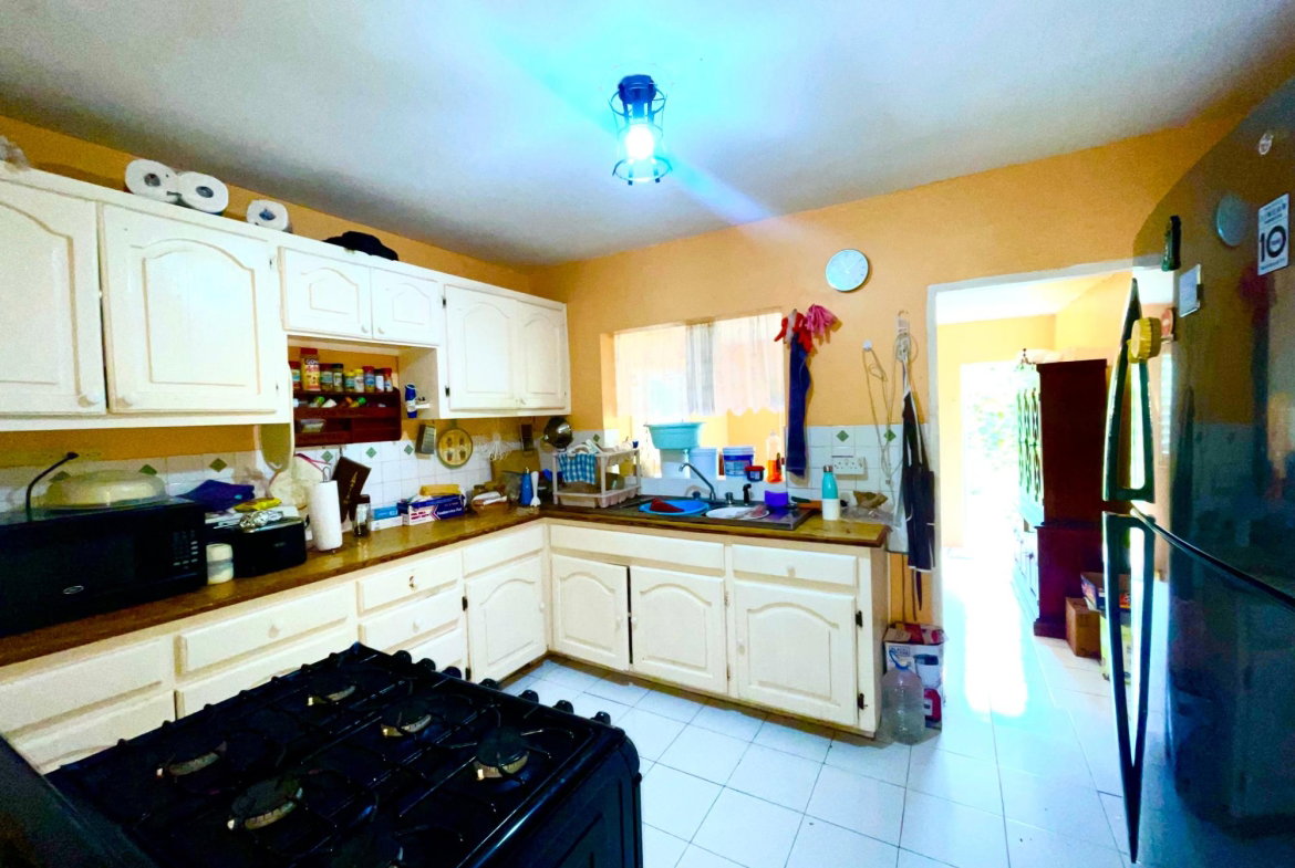 Tenth image of 16 Anchovy in Anchovy, St. James, Jamaica - property is For Sale