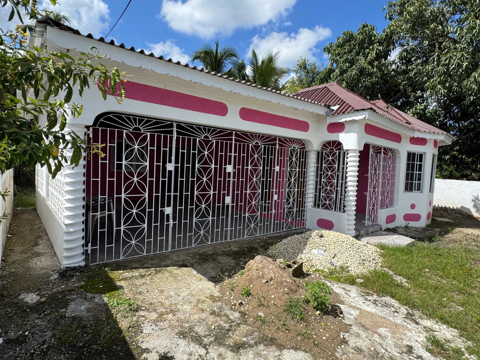 Charming-Fixer-Upper-House-for-Sale-in-Knollis-Bog-Walk-Jamaica Third image of Lot 29 Knollis, Bogwalk in Knollis, St. Catherine, Jamaica - property is For Sale