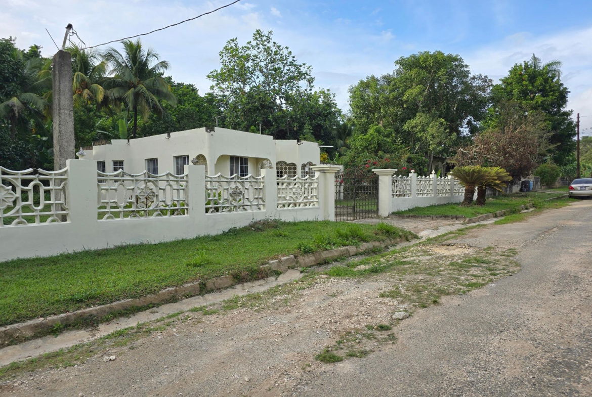 Second image of Sunnyside, Linstead in Linstead, St. Catherine, Jamaica - property is For Sale