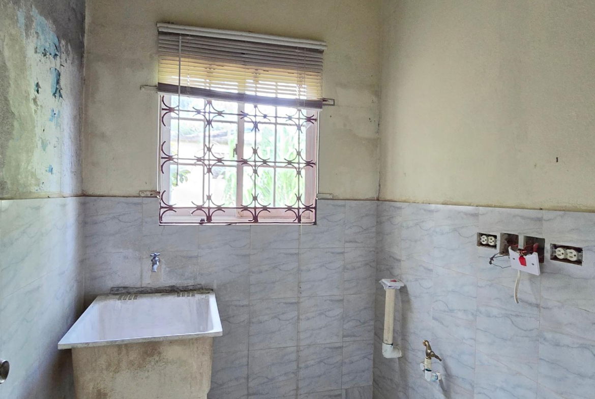 Fourteenth image of Sunnyside, Linstead in Linstead, St. Catherine, Jamaica - property is For Sale