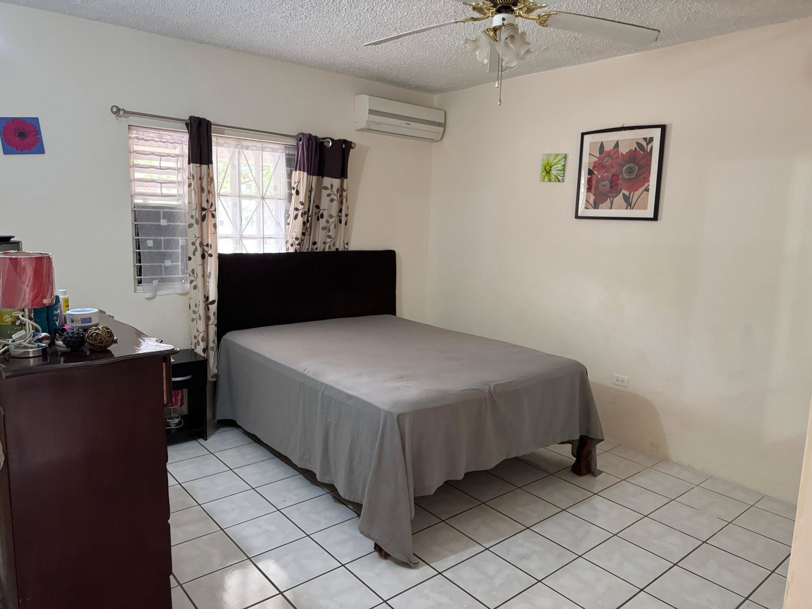 Eleventh image of 17 Rosewell Terrace in Kingston 8, St. Andrew, Jamaica - property is For Sale