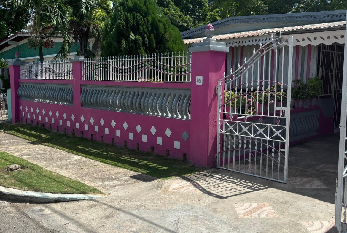 First image of 23 Stuarton Crescent in Ensom City, St. Catherine, Jamaica - property is For Sale
