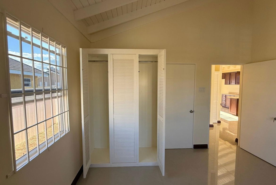 Seventeenth image of 400 Cannon Drive, Colbeck Man in Colbeck, St. Catherine, Jamaica - property is For Rent
