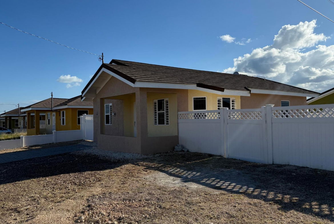 Fourth image of 400 Cannon Drive, Colbeck Man in Colbeck, St. Catherine, Jamaica - property is For Rent