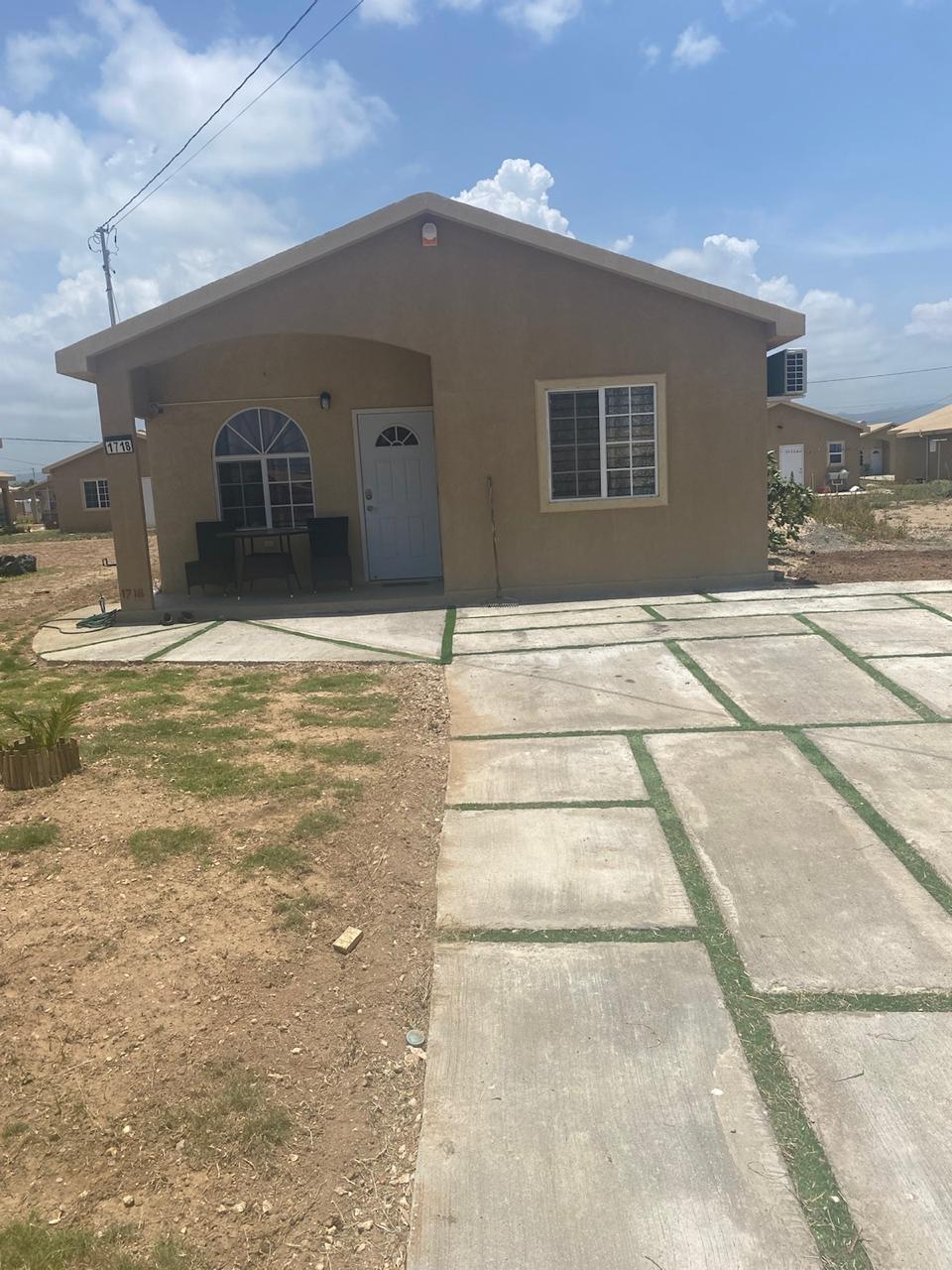Charming-House-for-Rent-in-Phoenix-Park-Village-St.-Catherine Fourth image of Lot 1718 Sabal Avenue, Phoenix Par in Phoenix Park, St. Catherine, Jamaica - property is For Rent