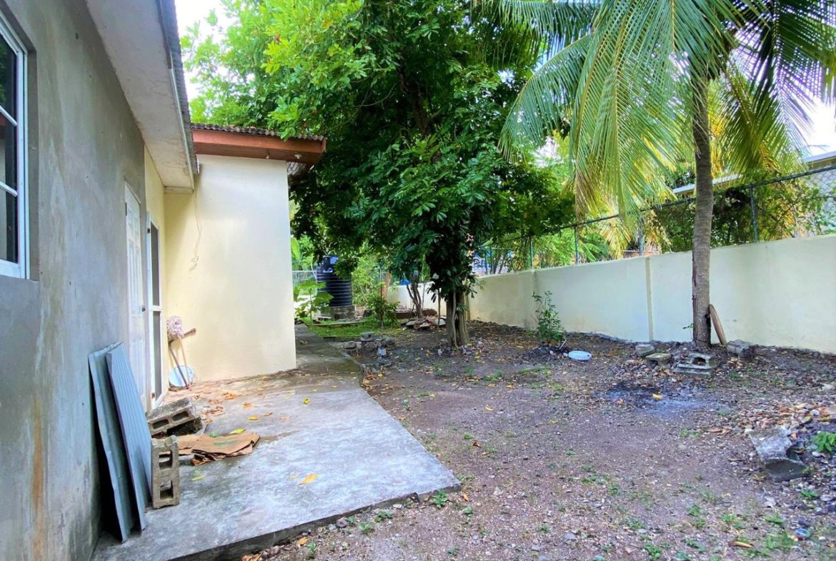 Twenty-Fifth image of Castle Keep Road in May Pen, Clarendon, Jamaica - property is For Sale