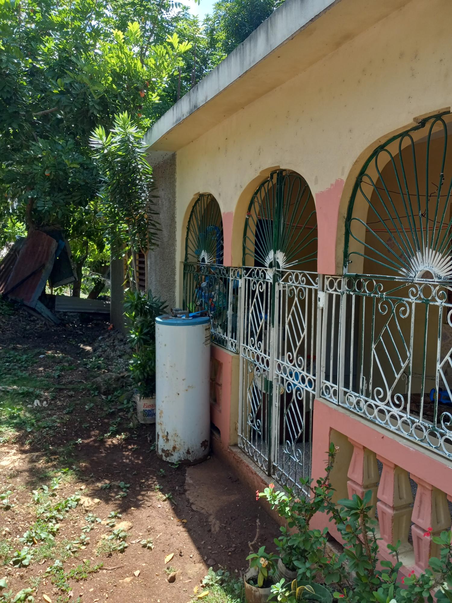 Charming-House-for-Sale-in-Montego-Bay-27-Leonie-Avenue Fifth image of 27 Leonie Avenue in Montego Bay, St. James, Jamaica - property is For Sale
