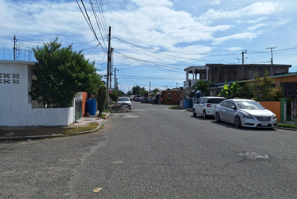 Twenty-Third image of 2003- Wakefield Road in WATERHOUSE MOUNTIAN, St. Catherine, Jamaica - property is For Sale