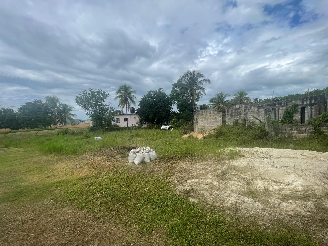 Thirteenth image of Northhampton District in Northampton, St. Elizabeth, Jamaica - property is For Sale