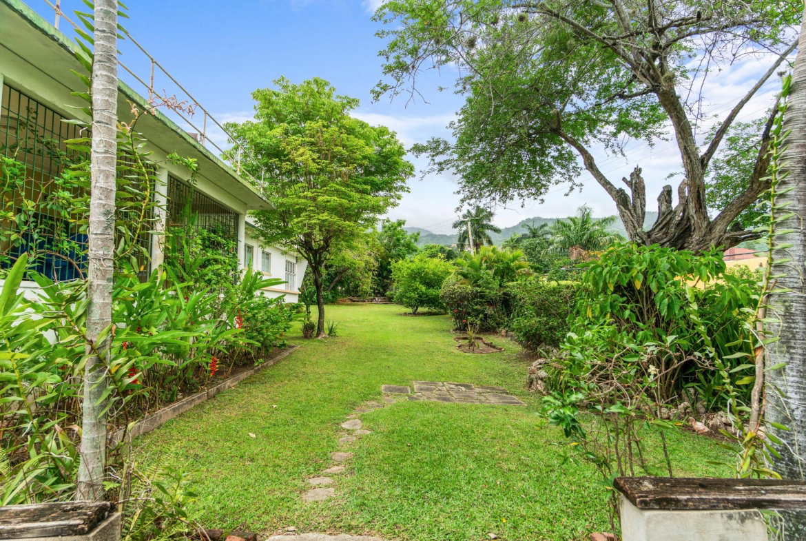 Eighteenth image of 2 Halliday Drive in Kingston 8, St. Andrew, Jamaica - property is For Sale