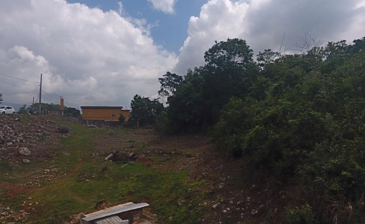 Seventh image of 17b Abraham Road Coopers Hill in Red Hills, St. Andrew, Jamaica - property is For Sale