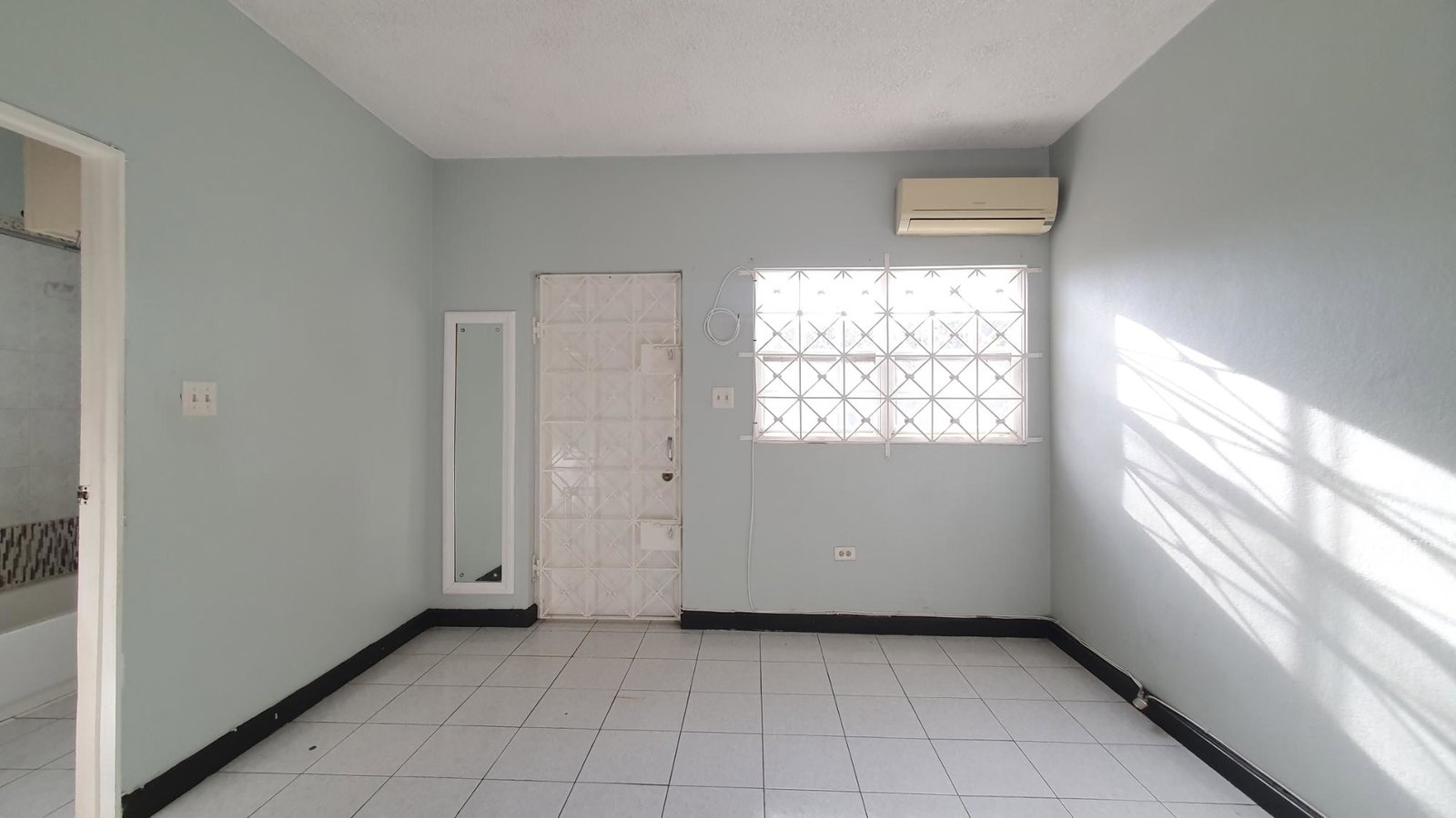 Sixth image of 4-41a University Crescent in Kingston 6, St. Andrew, Jamaica - property is For Rent