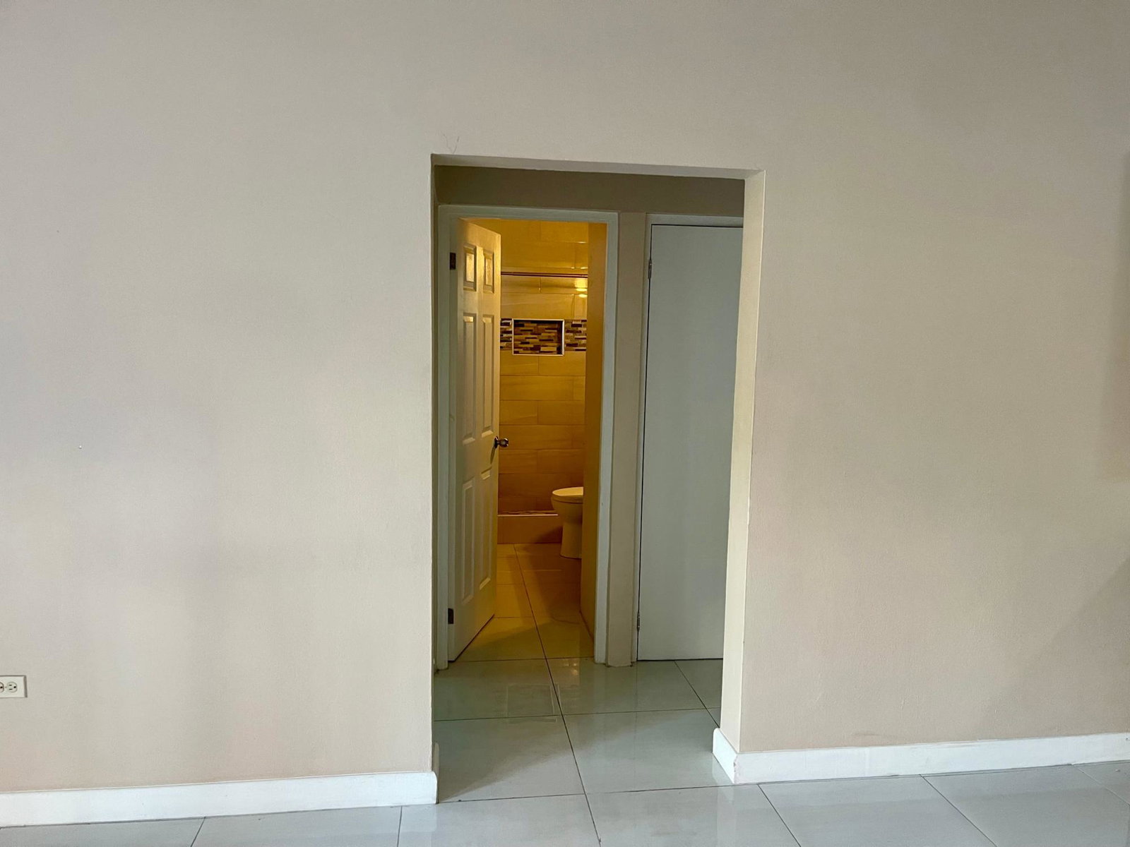 Twelfth image of 4c-82 Red Hills Road in Kingston 20, St. Andrew, Jamaica - property is For Rent