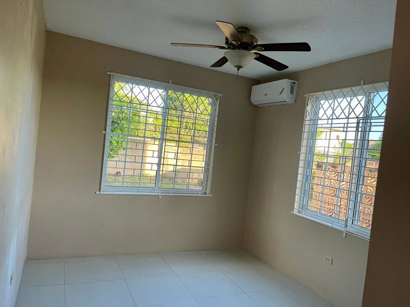 Twenty-Fourth image of 4c-82 Red Hills Road in Kingston 20, St. Andrew, Jamaica - property is For Rent