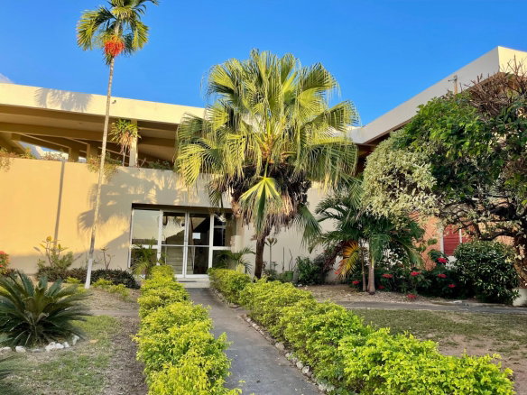 First image of 4c-82 Red Hills Road in Kingston 20, St. Andrew, Jamaica - property is For Rent