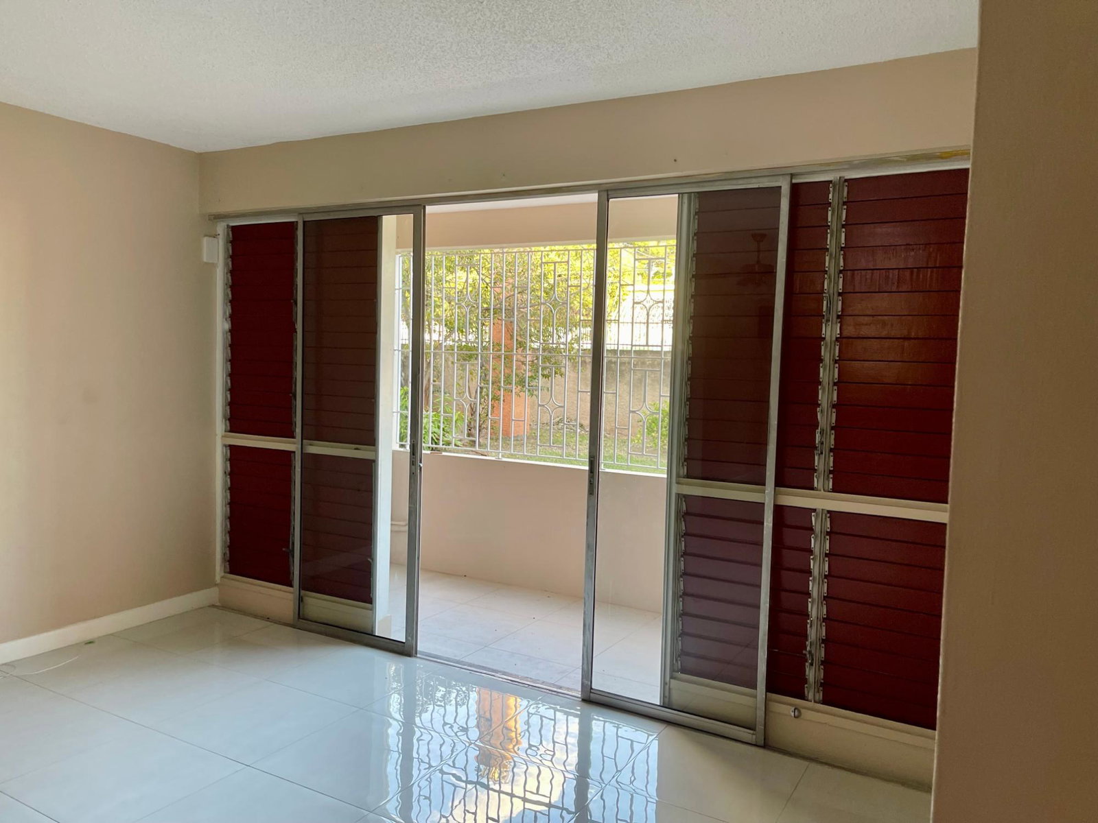 Seventh image of 4c-82 Red Hills Road in Kingston 20, St. Andrew, Jamaica - property is For Rent