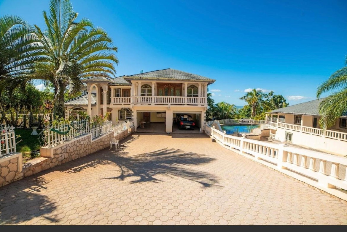 Third image of Spur Tree Manchester in Spur Tree, Manchester, Jamaica - property is For Sale