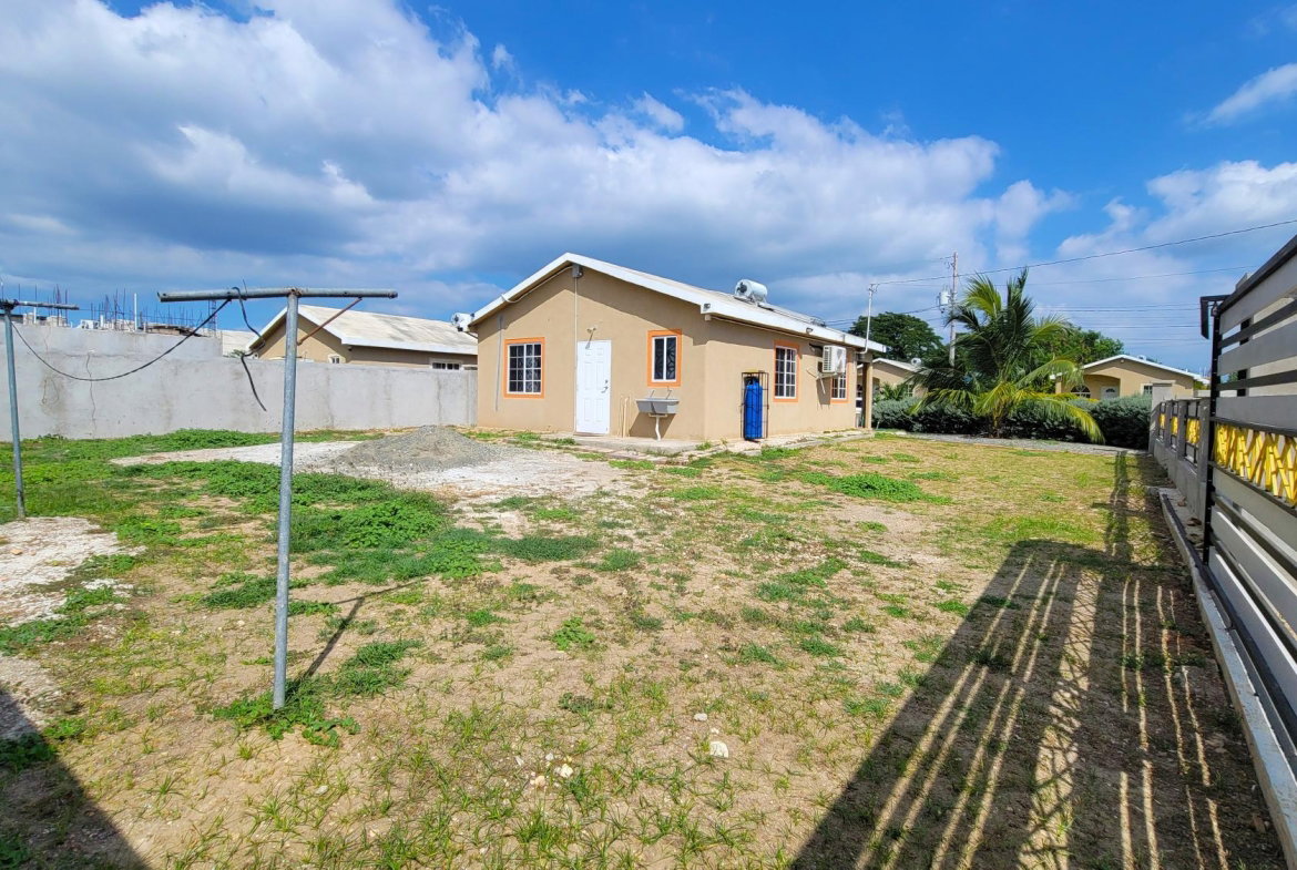 Twenty-First image of 1017- Phoenix Park Village in Phoenix Park, St. Catherine, Jamaica - property is For Sale