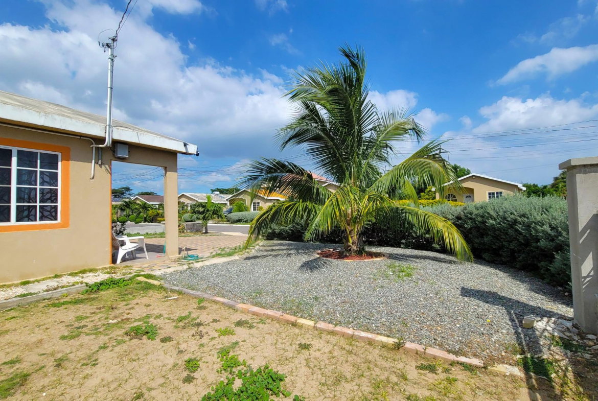 Twenty-Third image of 1017- Phoenix Park Village in Phoenix Park, St. Catherine, Jamaica - property is For Sale