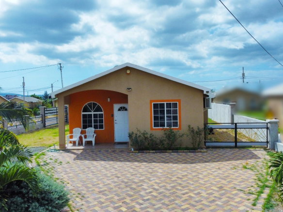 First image of 1017- Phoenix Park Village in Phoenix Park, St. Catherine, Jamaica - property is For Sale