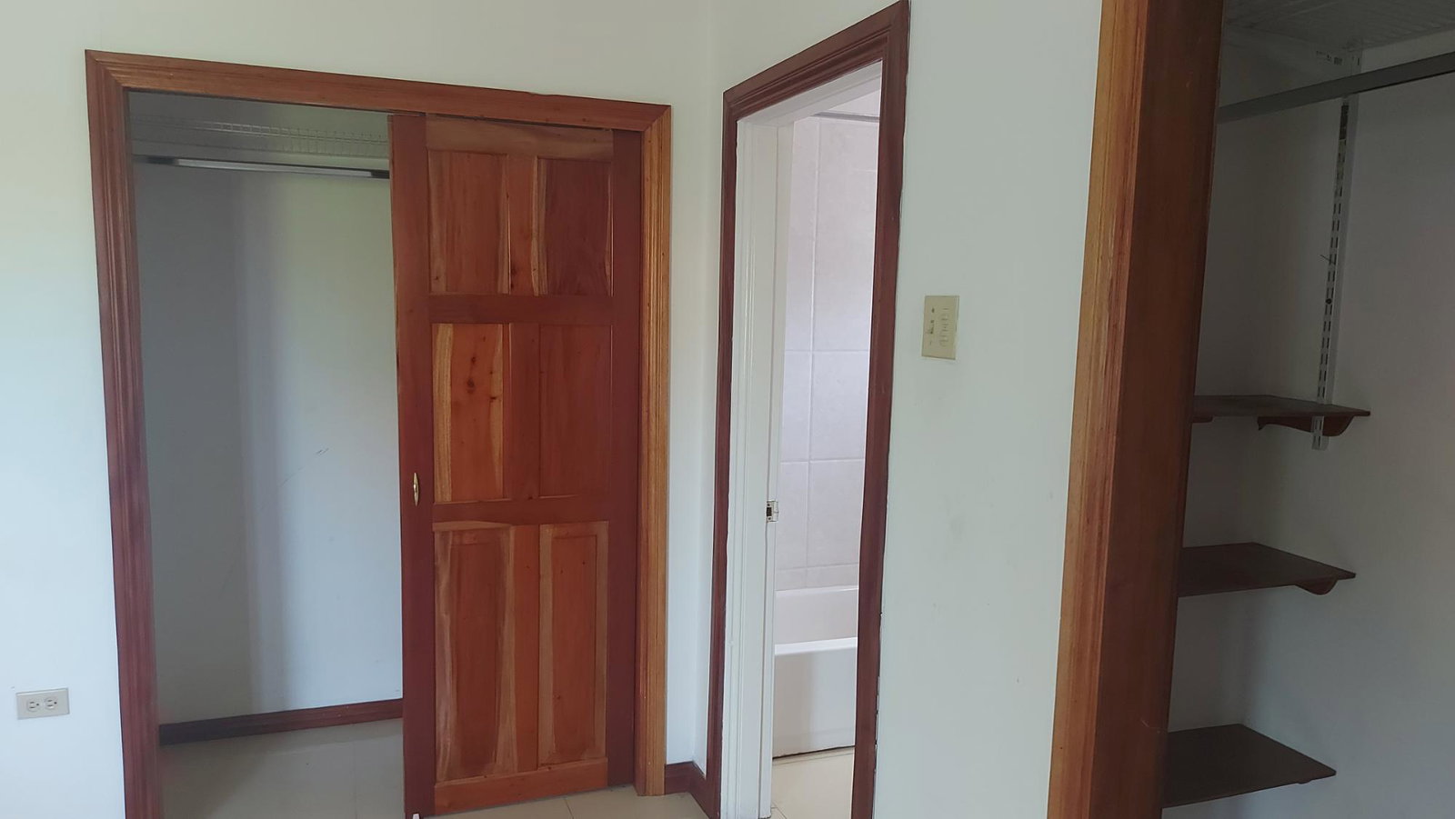 Sixth image of Lot 32- 7 Liguanea Ave.kingston 6 in Kingston 6, St. Andrew, Jamaica - property is For Rent