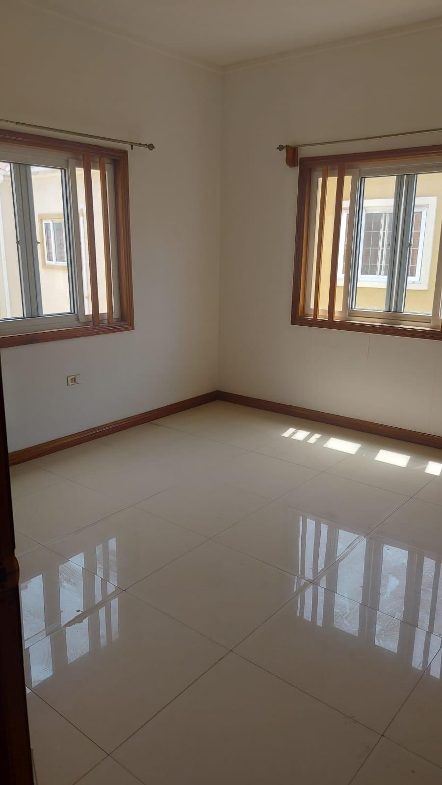 Tenth image of Lot 32- 7 Liguanea Ave.kingston 6 in Kingston 6, St. Andrew, Jamaica - property is For Rent
