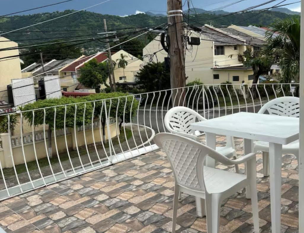 Thirteenth image of 12 Ravinia Terrace Kingston in Kingston 6, St. Andrew, Jamaica - property is For Rent