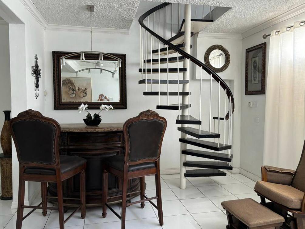 Sixth image of 12 Ravinia Terrace Kingston in Kingston 6, St. Andrew, Jamaica - property is For Rent