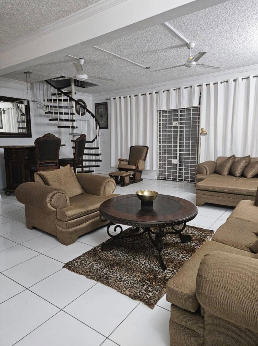 Seventh image of 12 Ravinia Terrace Kingston in Kingston 6, St. Andrew, Jamaica - property is For Rent