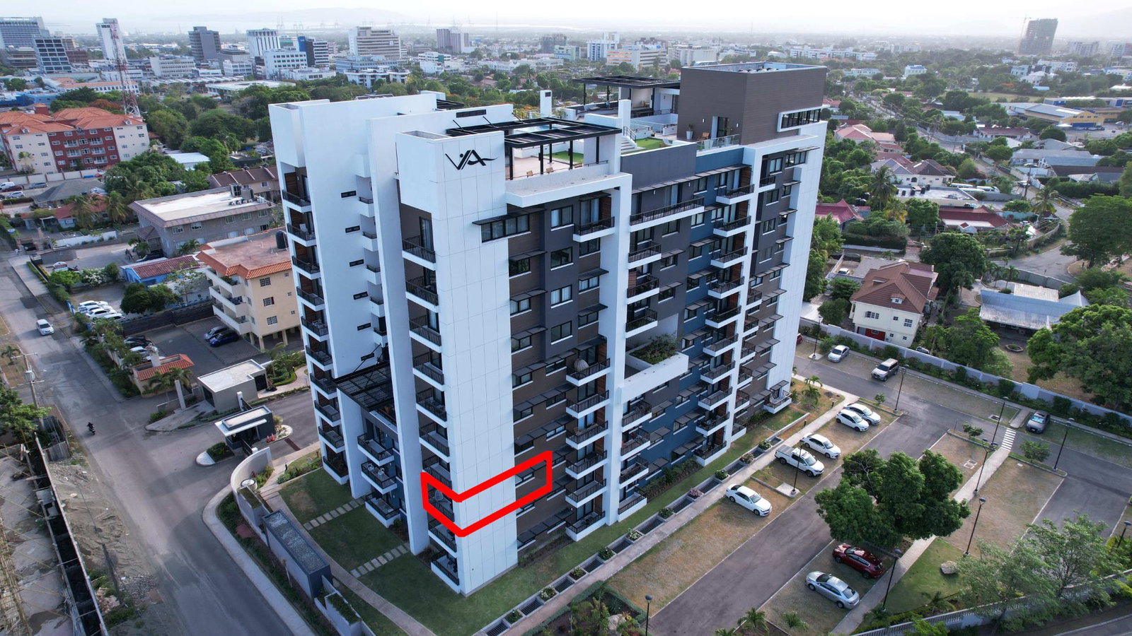 Elegant-Corner-Unit-for-Rent-at-VIA-Braemar-St.-Andrew Eleventh image of 206-21 Braemar Avenue in Kingston 5, St. Andrew, Jamaica - property is For Rent