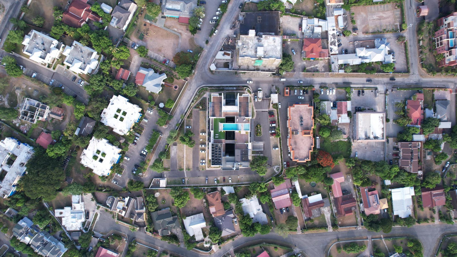 Elegant-Corner-Unit-for-Rent-at-VIA-Braemar-St.-Andrew Fourth image of 206-21 Braemar Avenue in Kingston 5, St. Andrew, Jamaica - property is For Rent