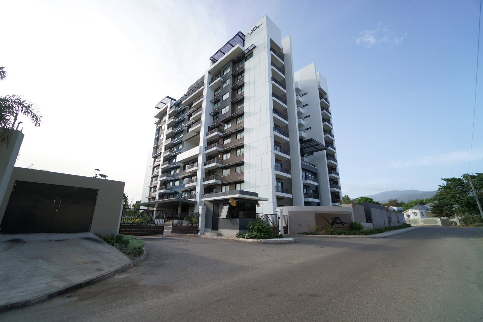 Elegant-Corner-Unit-for-Rent-at-VIA-Braemar-St.-Andrew Seventh image of 206-21 Braemar Avenue in Kingston 5, St. Andrew, Jamaica - property is For Rent