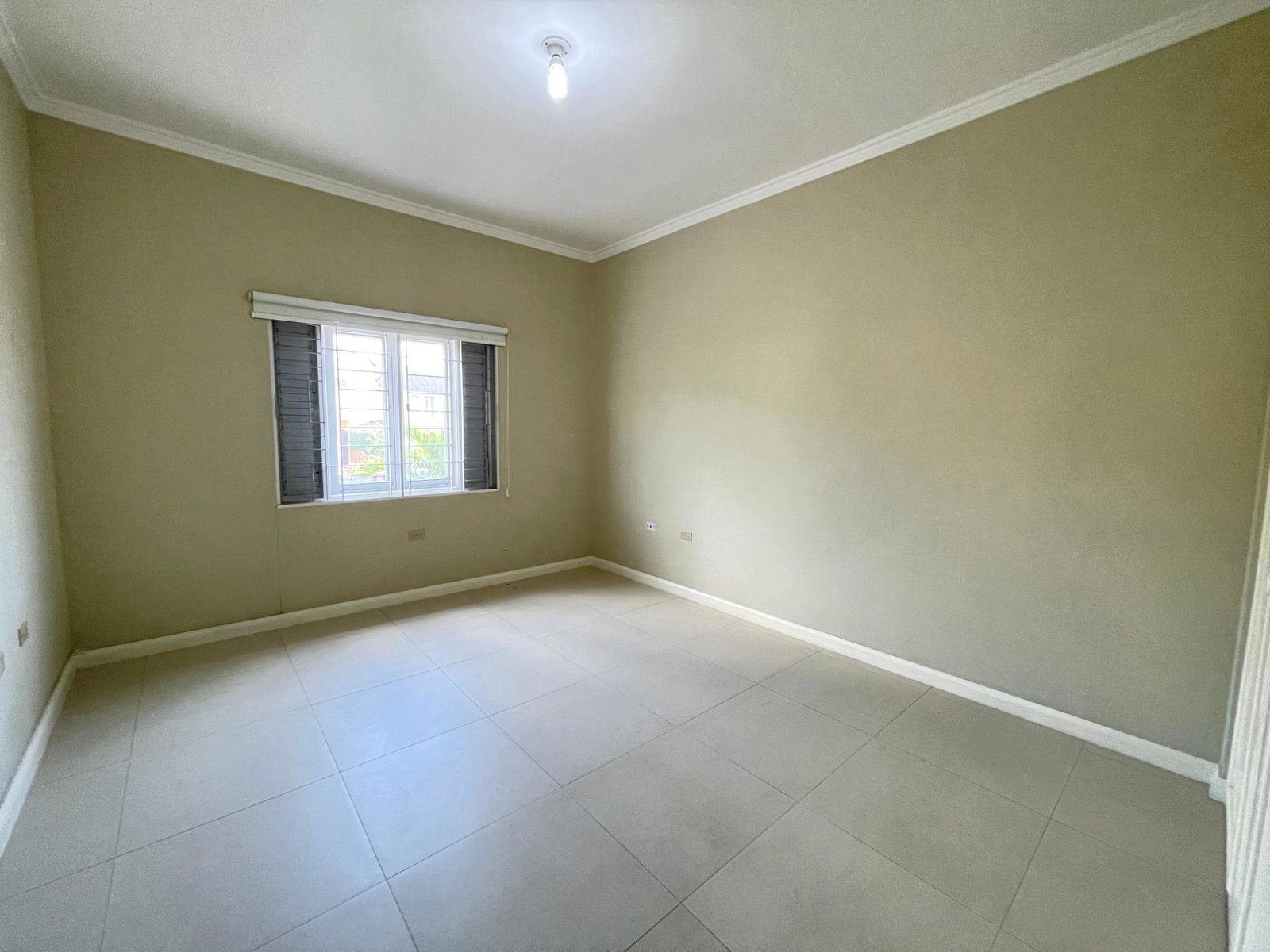 Fourteenth image of 5-55 Paddington Terrace in Kingston 6, St. Andrew, Jamaica - property is For Rent