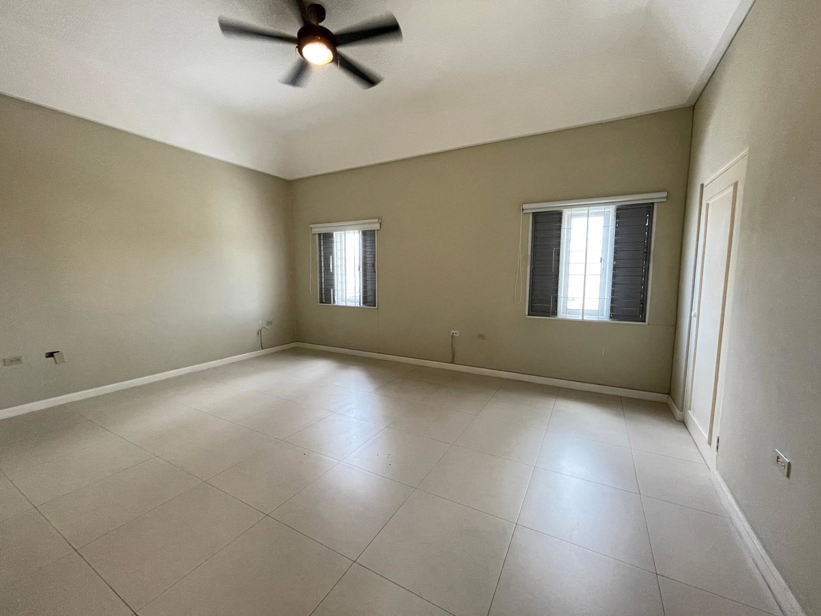 Seventeenth image of 5-55 Paddington Terrace in Kingston 6, St. Andrew, Jamaica - property is For Rent