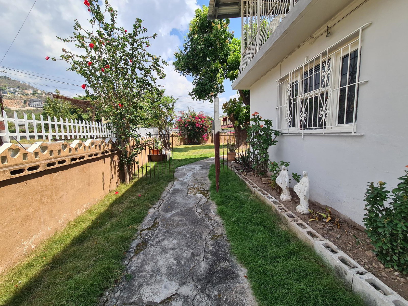 Exceptional-Corner-Lot-Property-for-Sale-in-St.-Andrew-Jamaica Eleventh image of 23 Thetford Avenue in Kingston 20, St. Andrew, Jamaica - property is For Sale