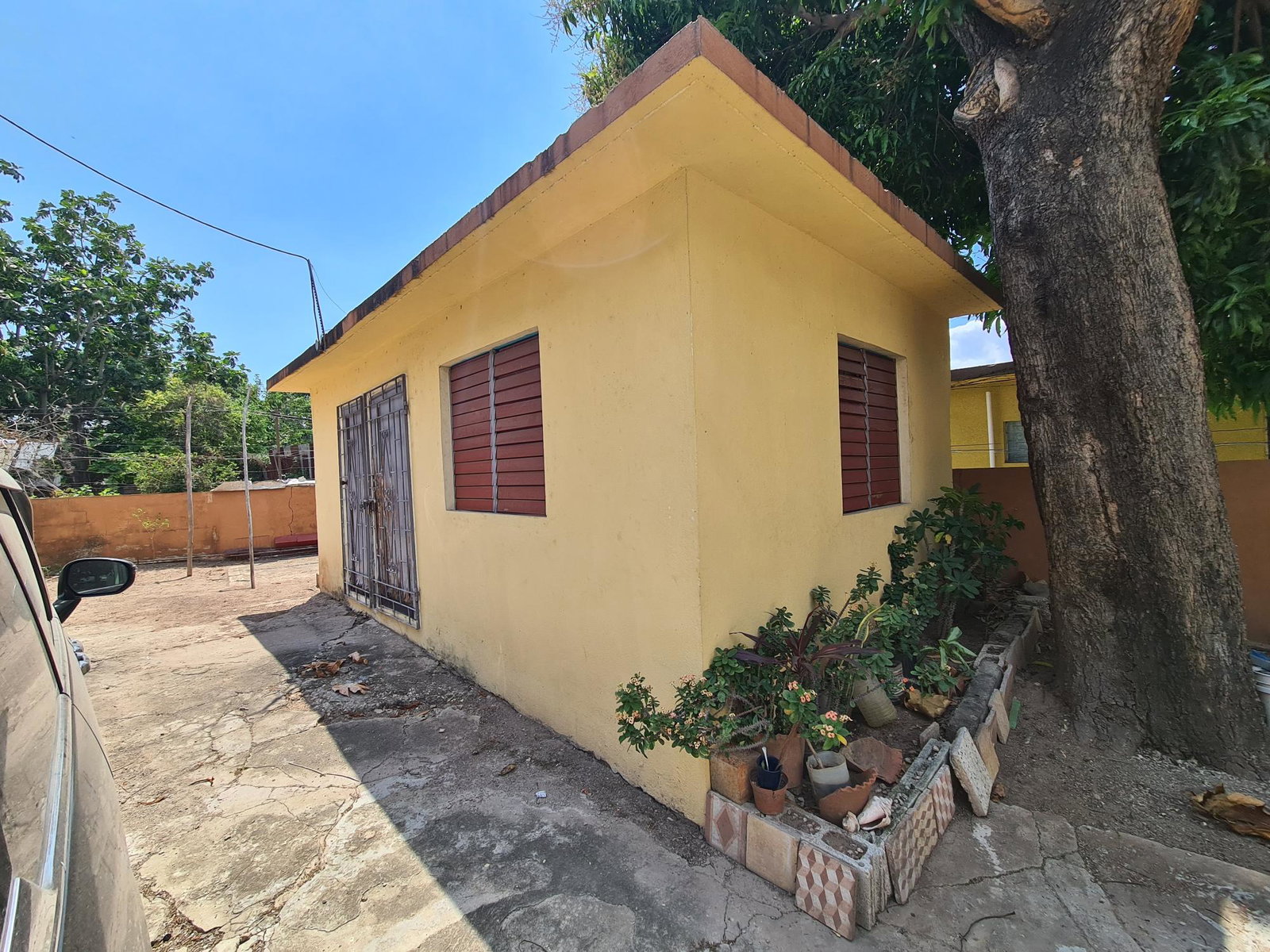 Exceptional-Corner-Lot-Property-for-Sale-in-St.-Andrew-Jamaica Eighth image of 23 Thetford Avenue in Kingston 20, St. Andrew, Jamaica - property is For Sale
