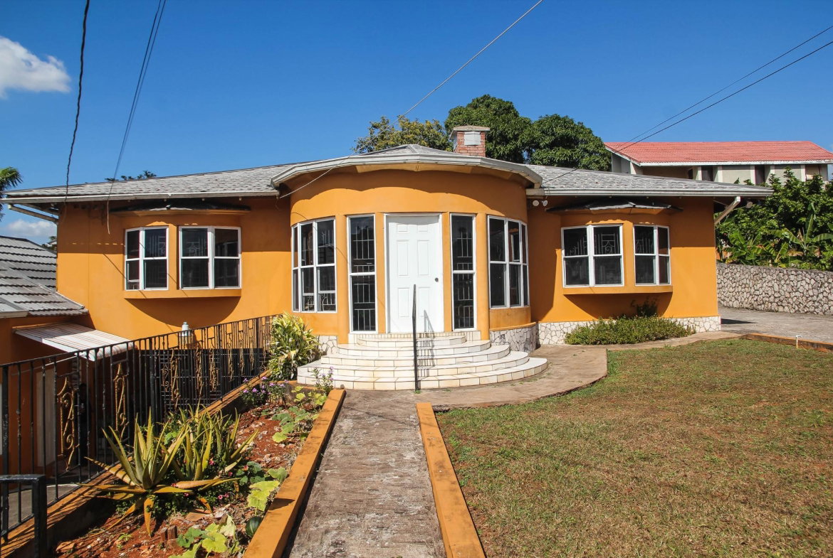 Fourth image of 5 Jackson Drive in Mandeville, Manchester, Jamaica - property is For Sale