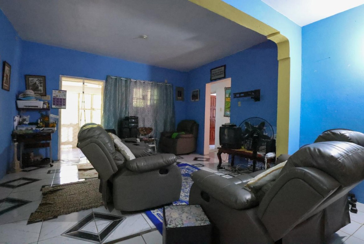 Eleventh image of Salt Spring Road in Salt Spring, St. James, Jamaica - property is For Sale