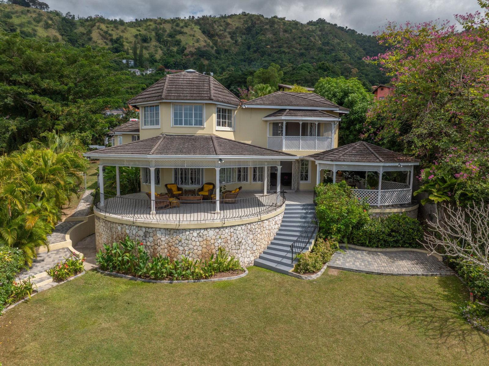Exquisite-4-Bedroom-Villa-for-Sale-in-Jacks-Hill-Kingston-6 Eleventh image of 3b Wilmington Drive in Kingston 6, St. Andrew, Jamaica - property is For Sale