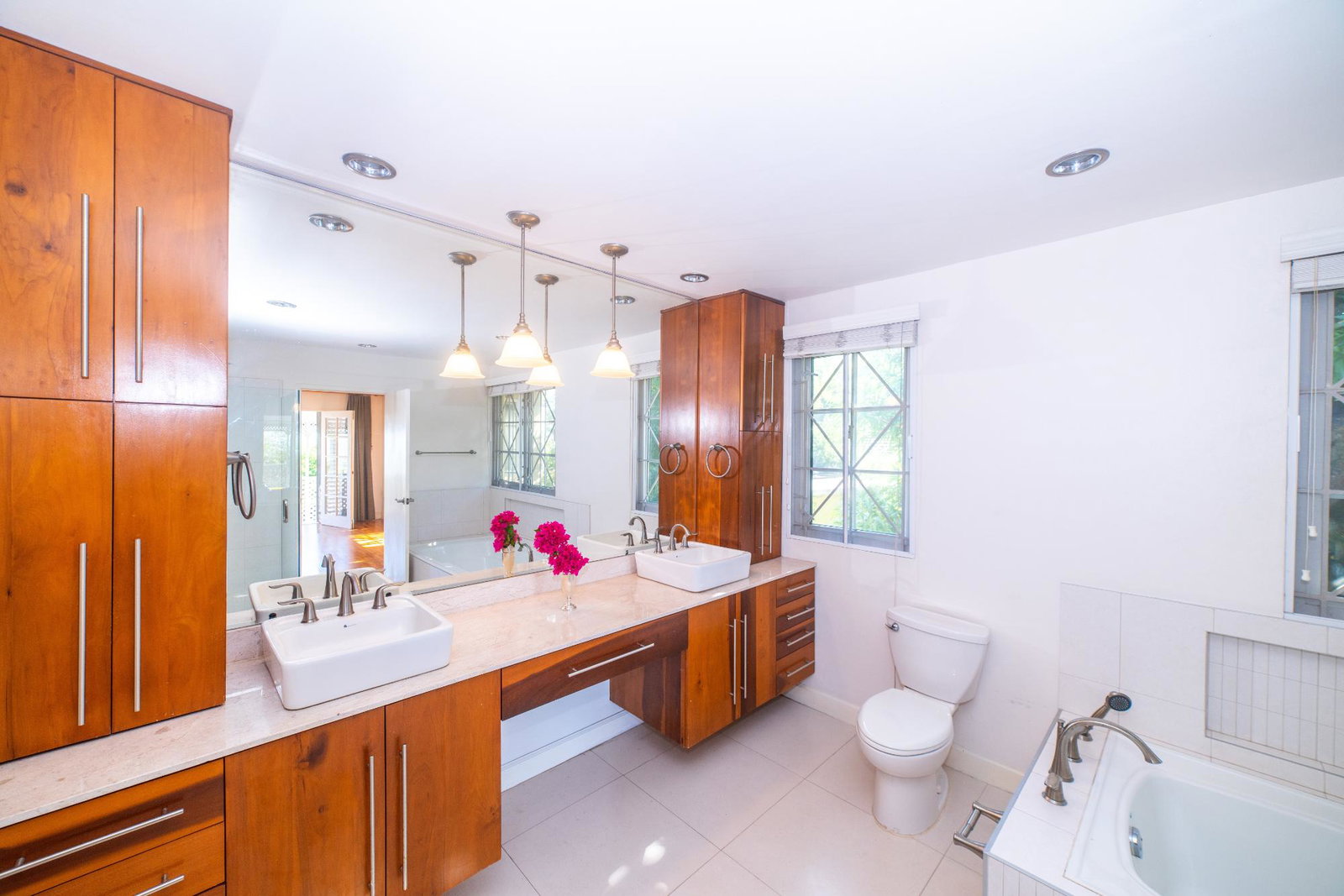 Exquisite-4-Bedroom-Villa-for-Sale-in-Jacks-Hill-Kingston-6 Twenty-Second image of 3b Wilmington Drive in Kingston 6, St. Andrew, Jamaica - property is For Sale