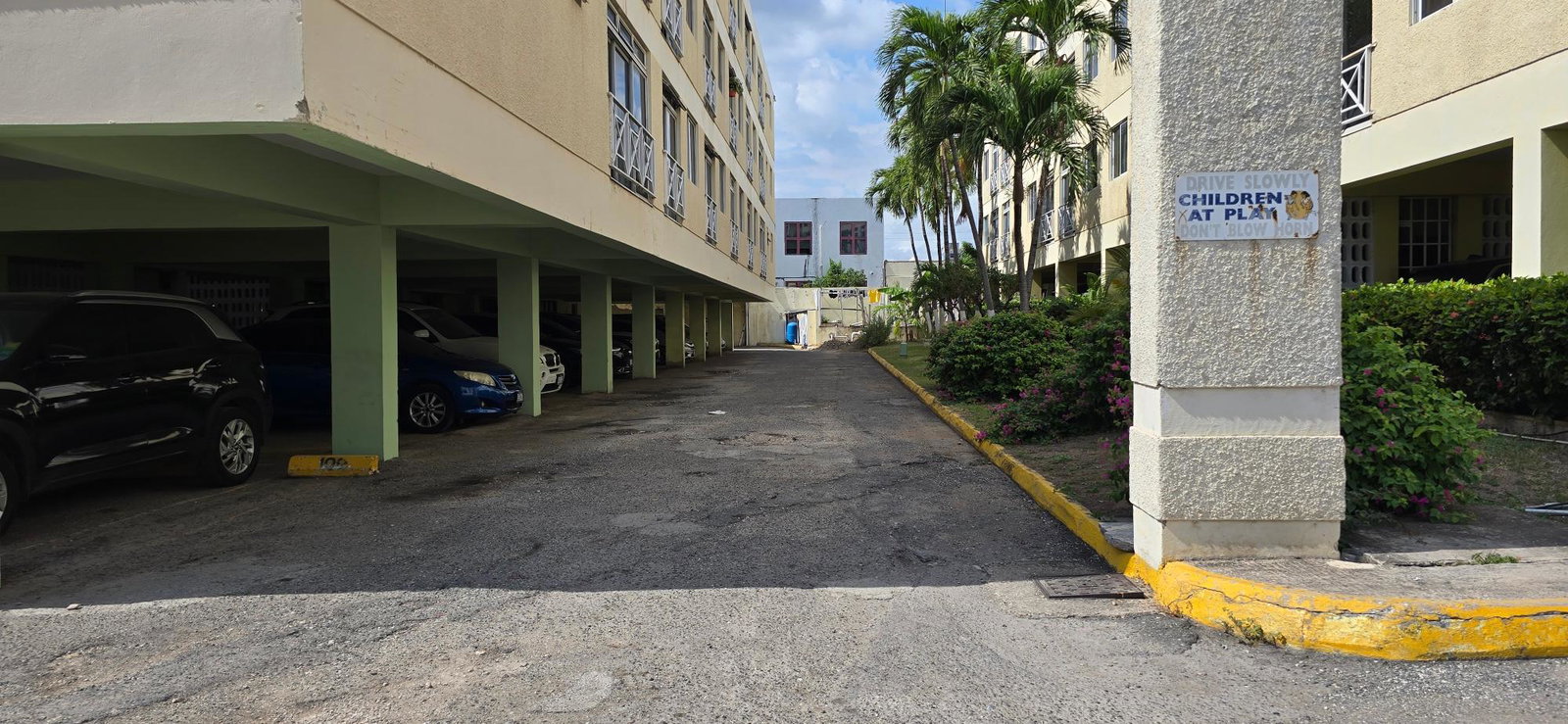 Fixer-Upper-1-Bedroom-Apartment-for-Sale-in-Kingston-5 Second image of Apt 311-9 Kensington Crescent in Kingston 5, St. Andrew, Jamaica - property is For Sale