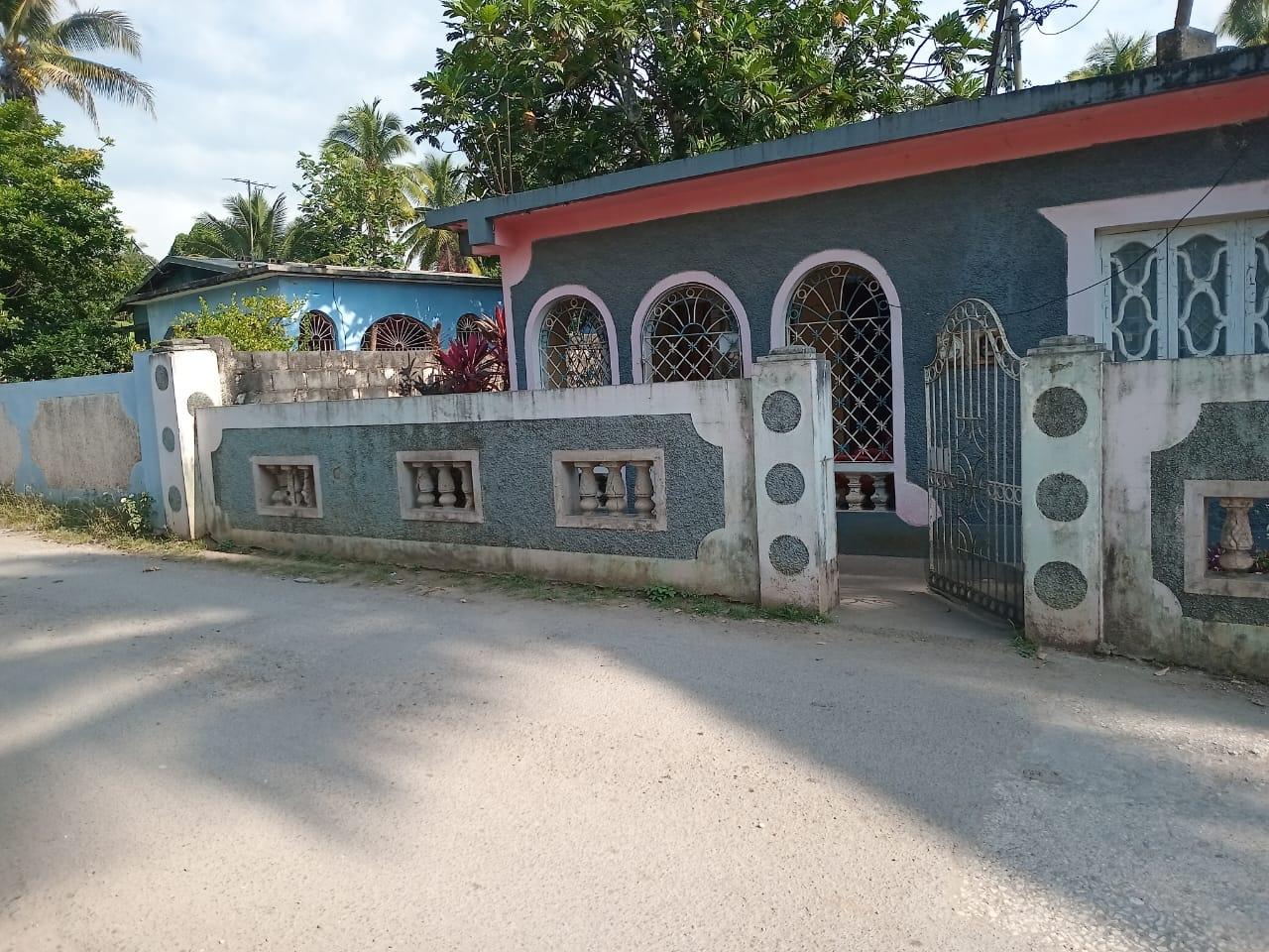 Fixer-Upper-3BR-House-for-Sale-in-Linstead-St.-Catherine-Great-Investment-Opportunity Third image of Bybrook Bybrook, Linstead, St. ca in Linstead, St. Catherine, Jamaica - property is For Sale